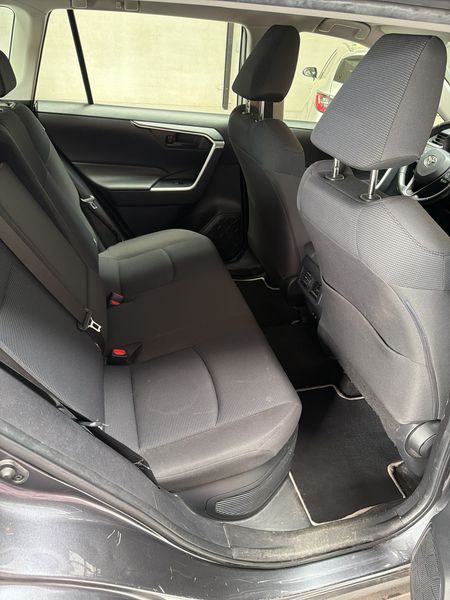 Toyota RAV 4 2.5 Hybrid 4x2 — zdjęcie 14
