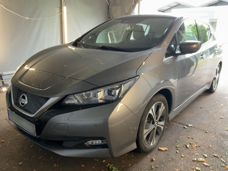 Nissan Leaf electric drive 110 kW N-Connecta