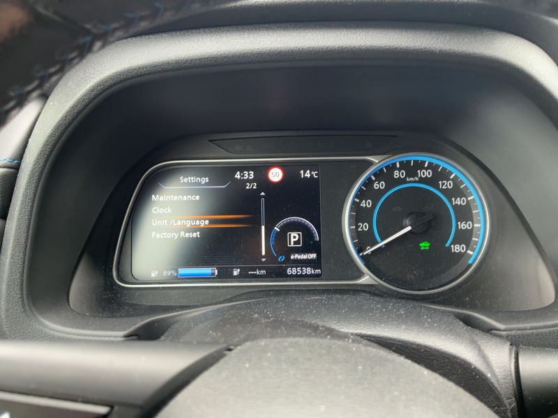 Nissan Leaf electric drive 110 kW N-Connecta — zdjęcie 13