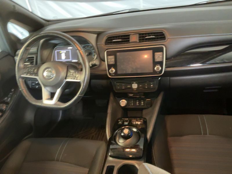 Nissan Leaf electric drive 110 kW N-Connecta — zdjęcie 12