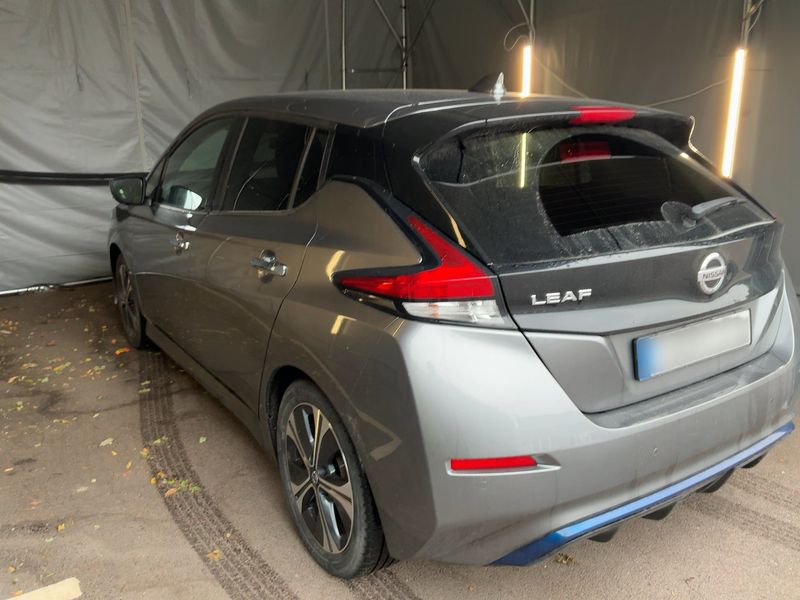 Nissan Leaf electric drive 110 kW N-Connecta — zdjęcie 3