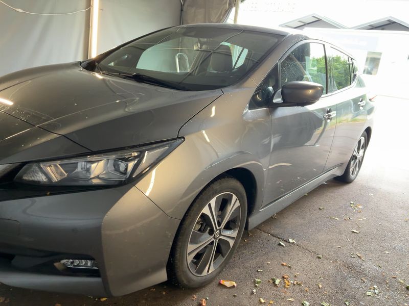 Nissan Leaf electric drive 110 kW N-Connecta — zdjęcie 2