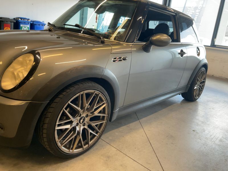 MINI Cooper S — zdjęcie 2