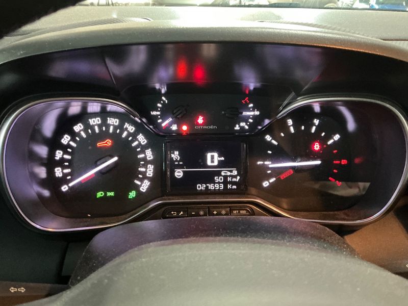 Citroen C3 Aircross 1.2 PureTech Shine — zdjęcie 13