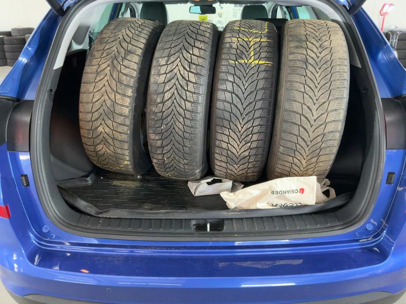 Hyundai Tucson 1.6 TGDI Premium 2WD — zdjęcie 10