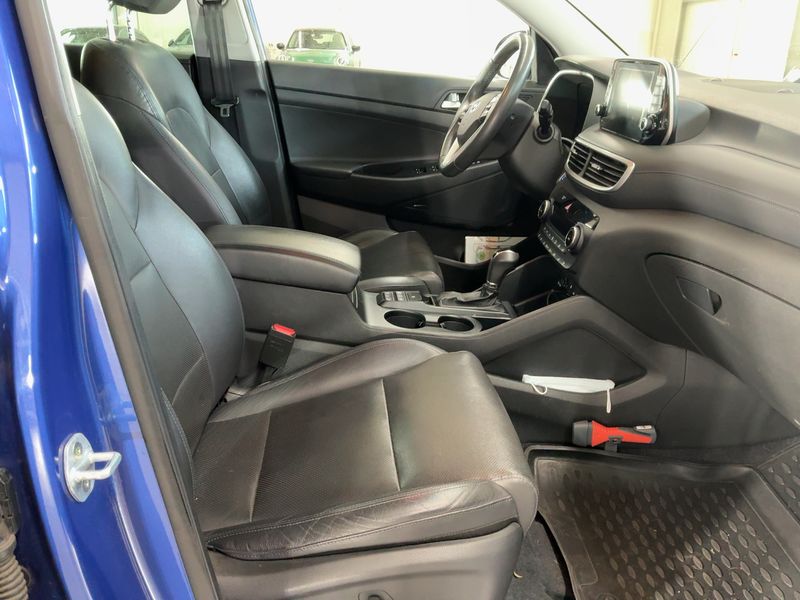 Hyundai Tucson 1.6 TGDI Premium 2WD — zdjęcie 11
