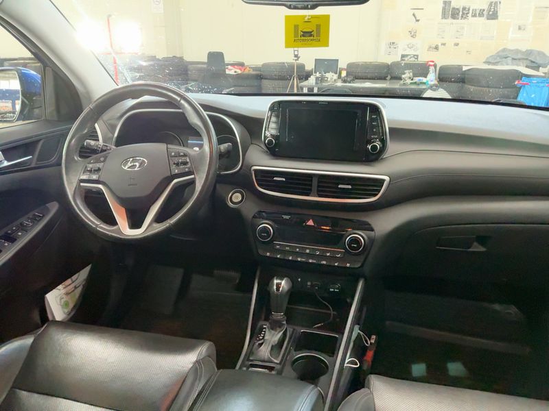 Hyundai Tucson 1.6 TGDI Premium 2WD — zdjęcie 12