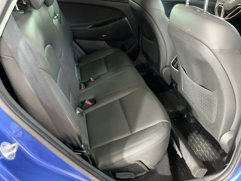 Hyundai Tucson 1.6 TGDI Premium 2WD — zdjęcie 14