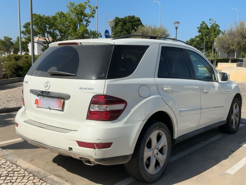 Mercedes-Benz M-Klasse ML 350 CDI 4Matic — zdjęcie 6