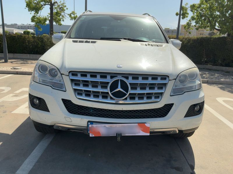 Mercedes-Benz M-Klasse ML 350 CDI 4Matic — zdjęcie 9