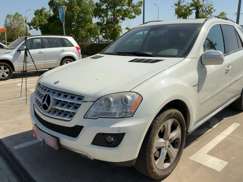 Mercedes-Benz M-Klasse ML 350 CDI 4Matic — zdjęcie 2