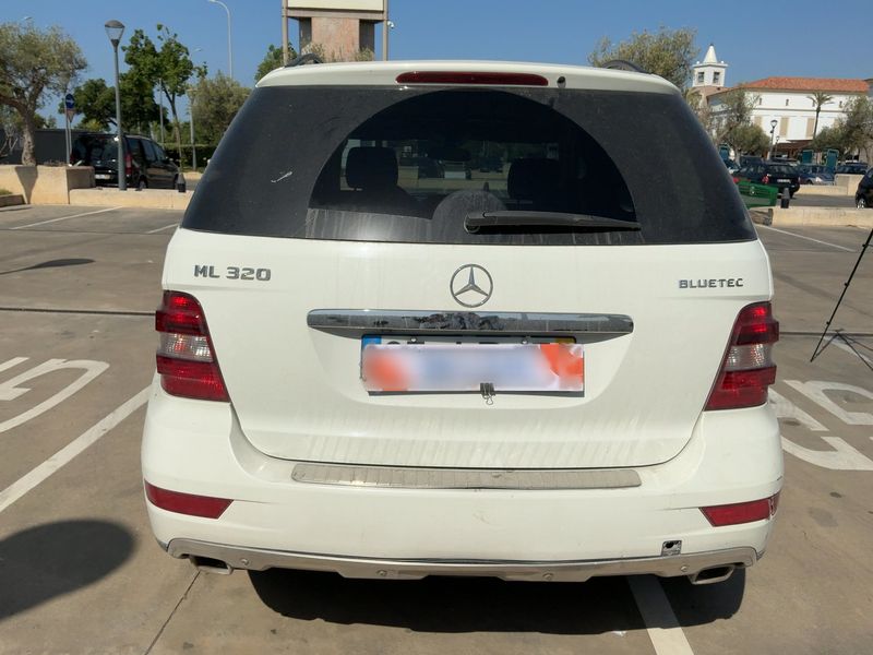 Mercedes-Benz M-Klasse ML 350 CDI 4Matic — zdjęcie 5
