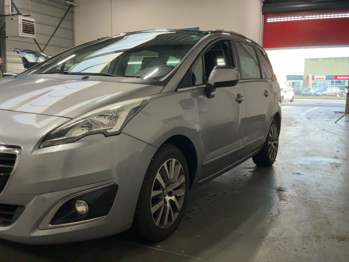 Peugeot 5008 d'occasion