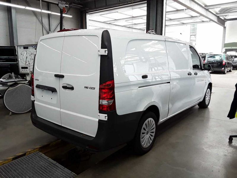 Mercedes-Benz Vito 116 CDI PRO RWD extralang — zdjęcie 3