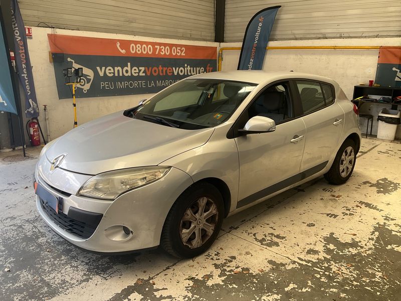 Renault Megane 1.5 dCi Carminat TomTom 2010 – снимка 1