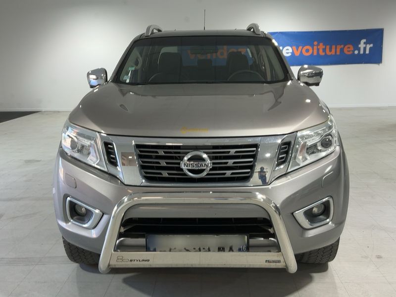 Nissan Navara NP-300 2.3 dCi Premium Edition Double Cab 4x4 — zdjęcie 9