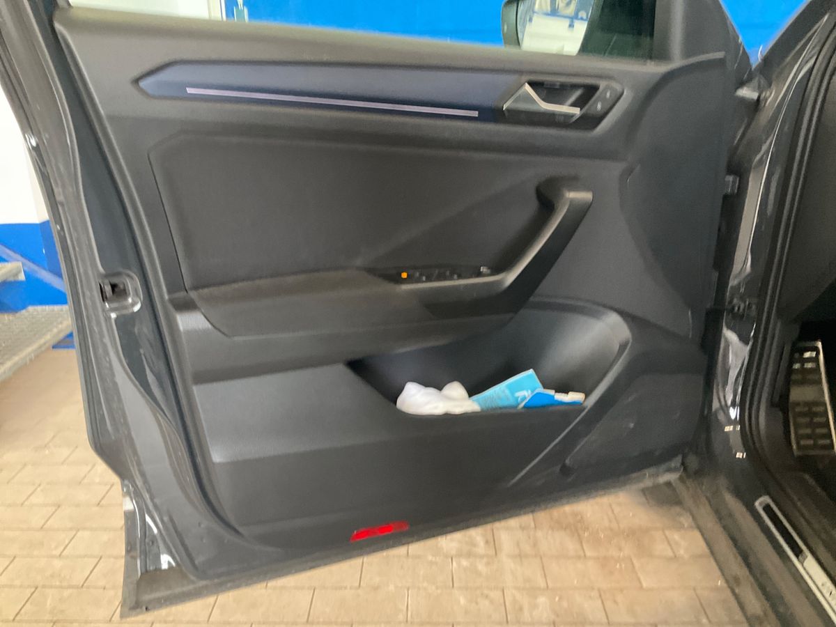 Volkswagen T-Roc 2020 — photo 33