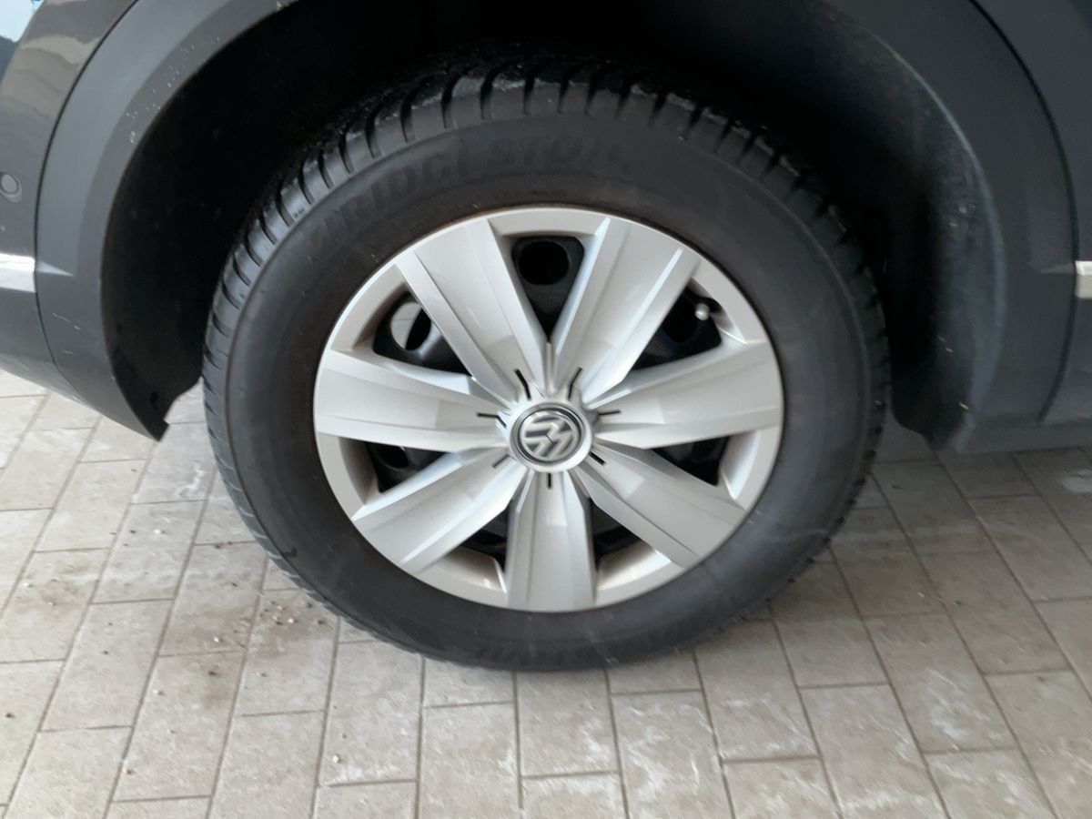 Volkswagen T-Roc 2020 — photo 10