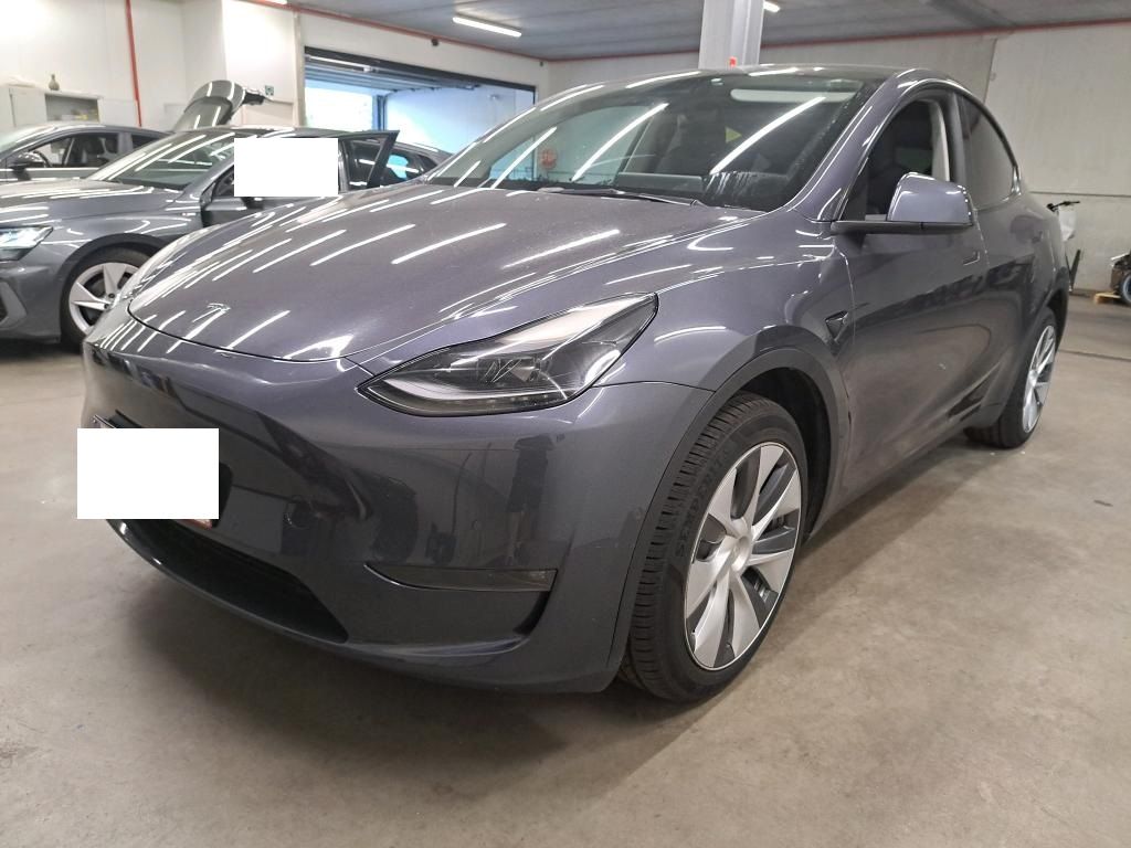 Tesla Model 2022