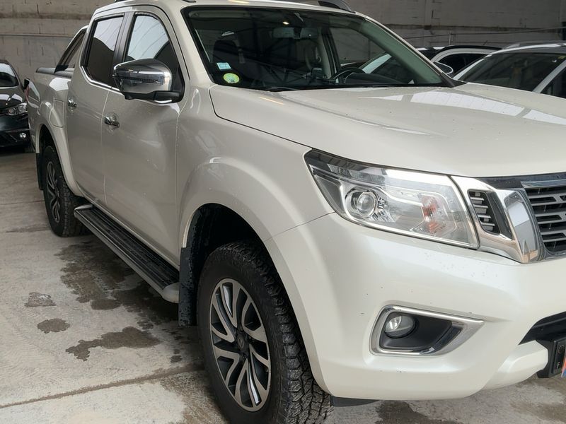 Nissan Navara Pick-up 2.3 dCi Trek Double Cab 4x4 — zdjęcie 8