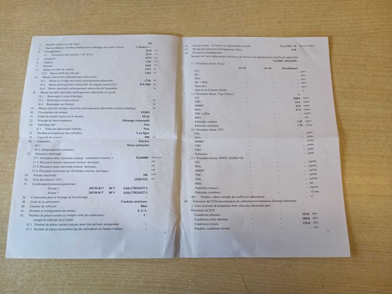 Ford EcoSport 1.0 EcoBoost Titanium — zdjęcie 18