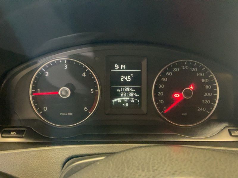 Volkswagen T5 Transporter 2.0 TDI Kasten lang 2012 – снимка 19
