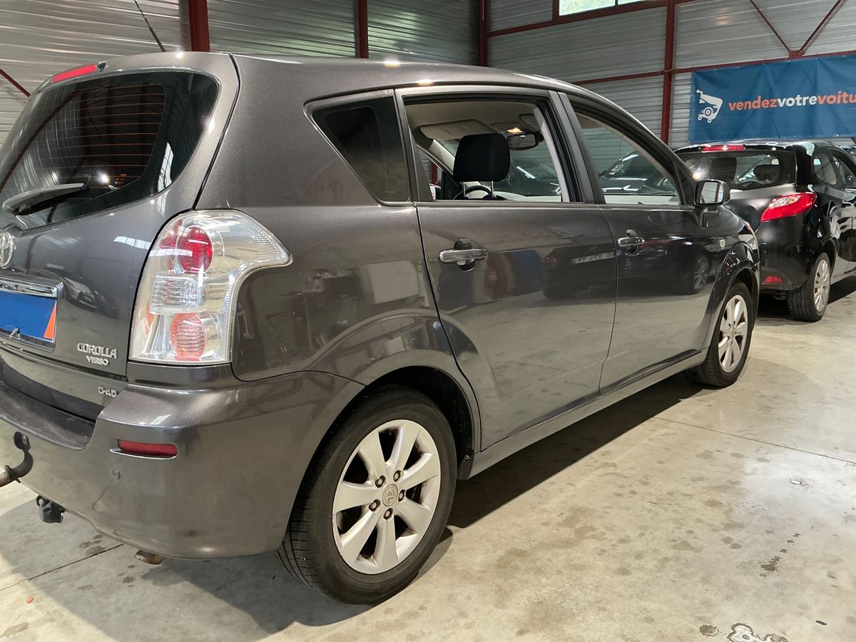Toyota Corolla Verso 2.2 D-4D Austria