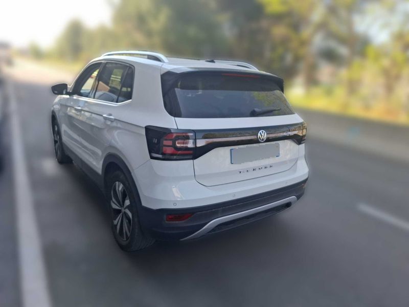 Volkswagen T-Cross 1.0 TSI Carat — zdjęcie 3