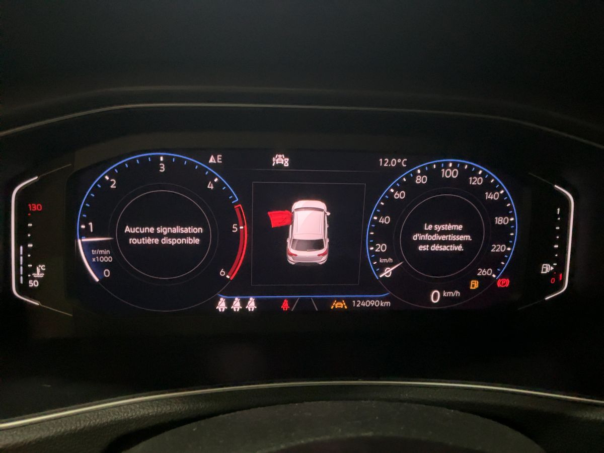 Volkswagen T-Roc 2019 — photo 19