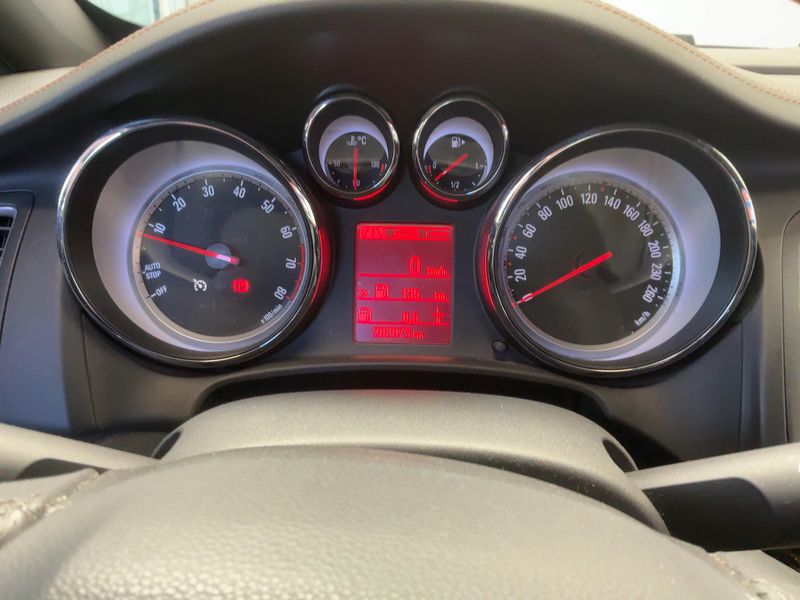 Opel Cascada 1.4 Turbo Innovation ecoFlex — zdjęcie 13