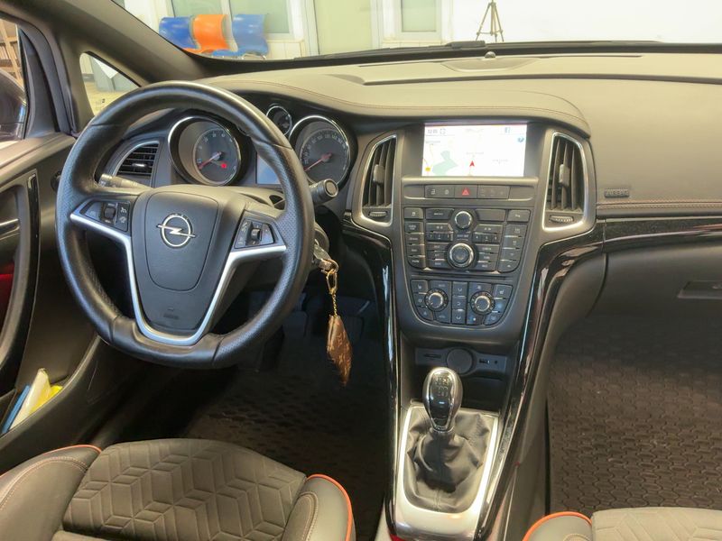 Opel Cascada 1.4 Turbo Innovation ecoFlex — zdjęcie 12