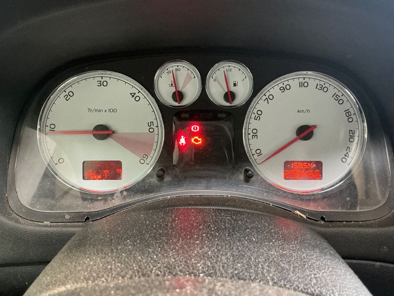 Peugeot 307 1.6 HDi Sport — zdjęcie 4