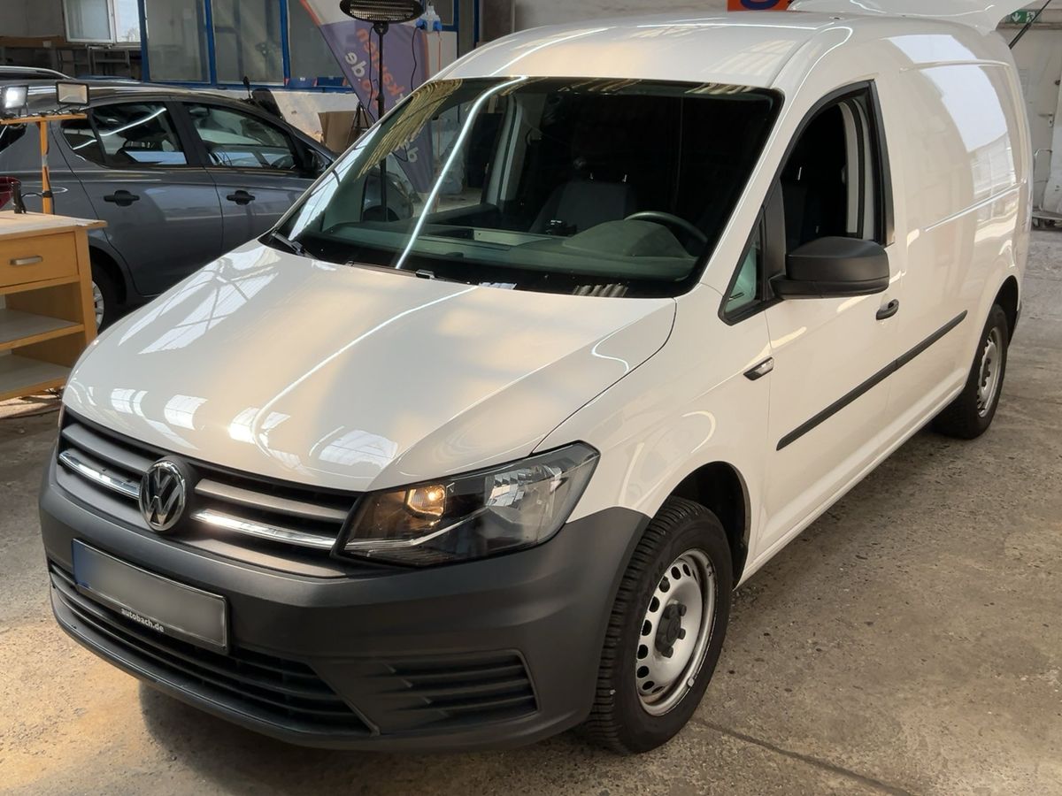 Volkswagen Caddy 2018 — photo 1