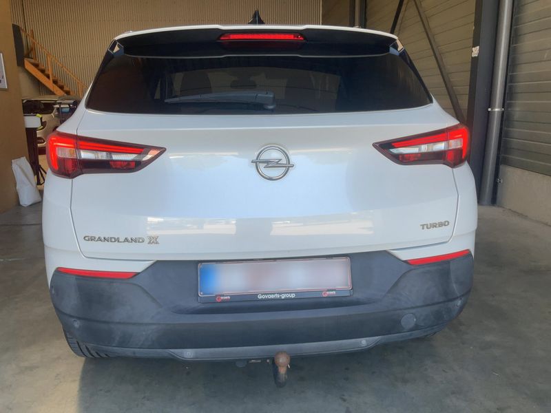 Opel Grandland X 1.2 Turbo Edition — zdjęcie 5