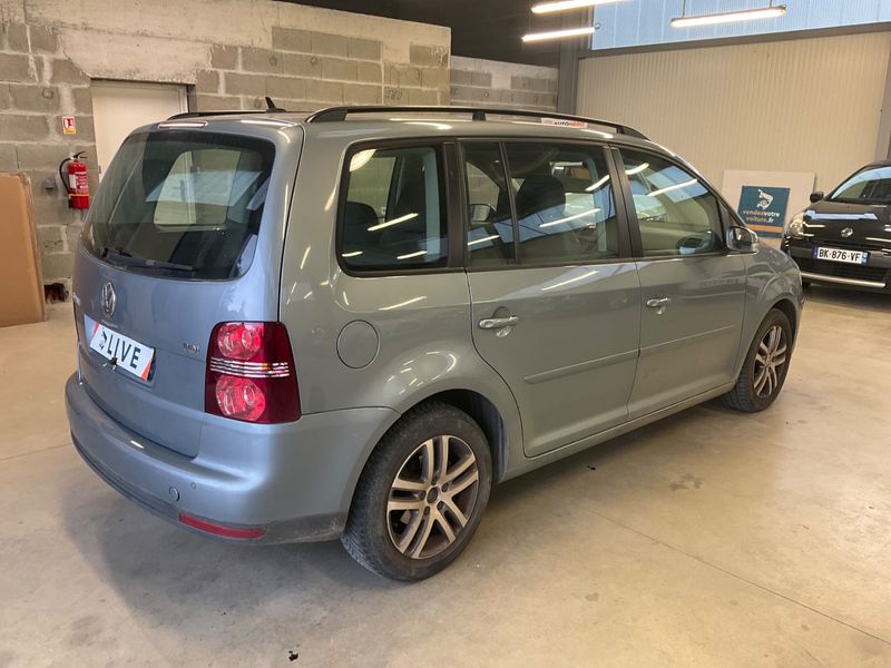 Volkswagen Touran 1.9 TDI Trendline — zdjęcie 2