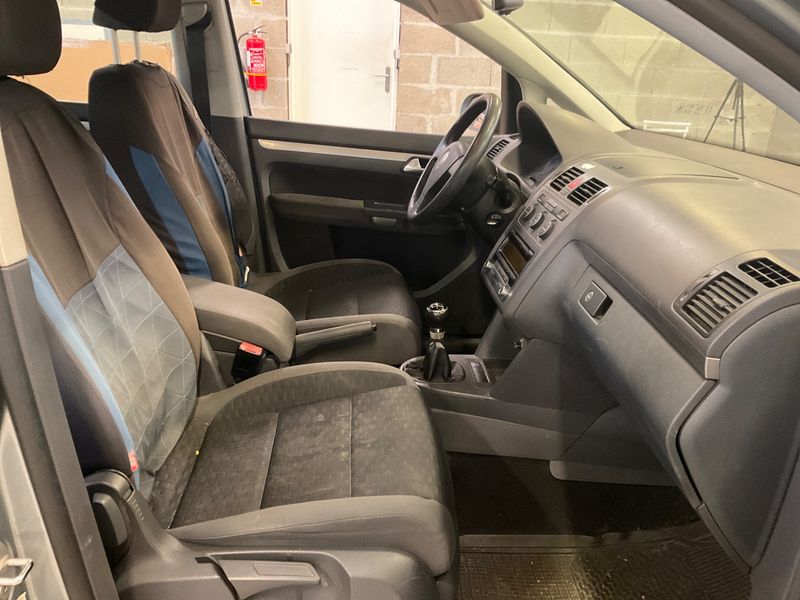 Volkswagen Touran 1.9 TDI Trendline — zdjęcie 3