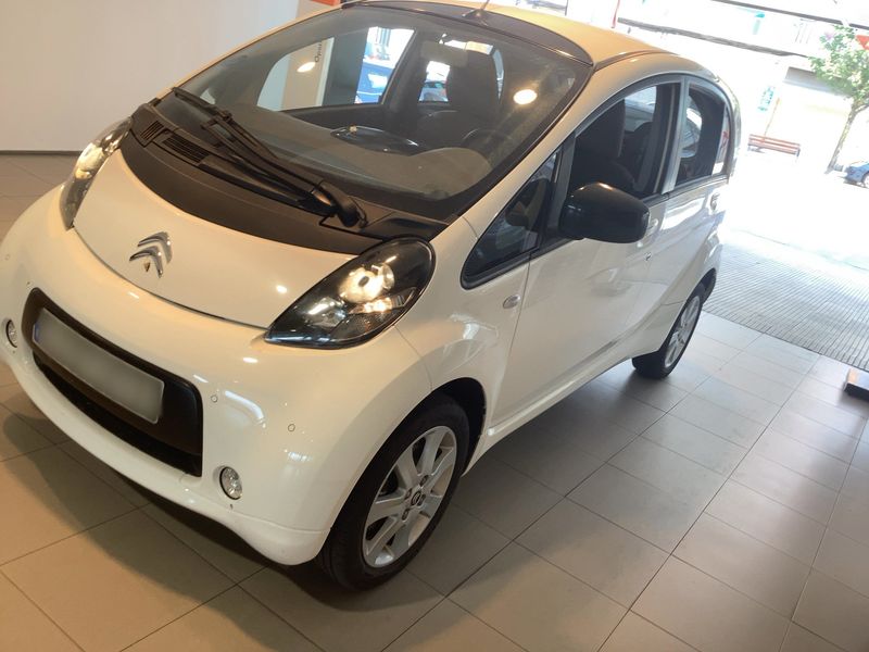 Citroen C-Zero electric drive 50 kW Seduction — zdjęcie 2
