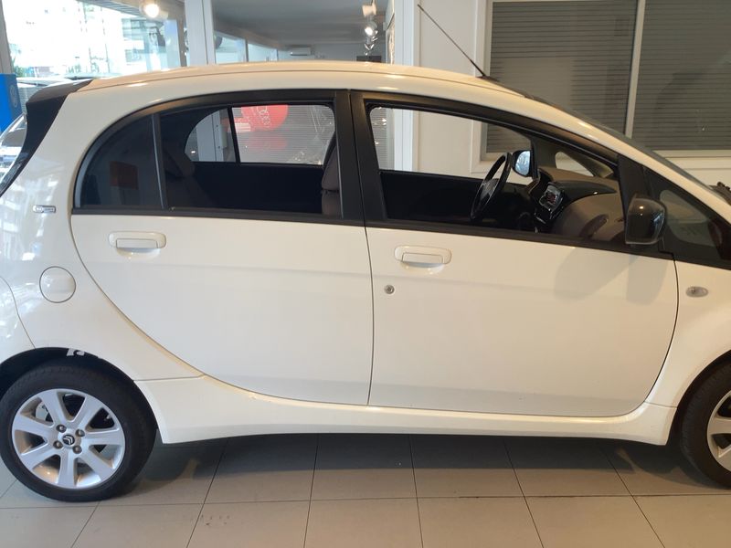 Citroen C-Zero electric drive 50 kW Seduction — zdjęcie 7