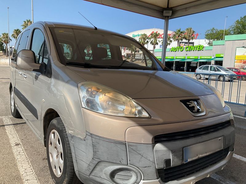 Peugeot Partner 1.6 HDi Premium — zdjęcie 8