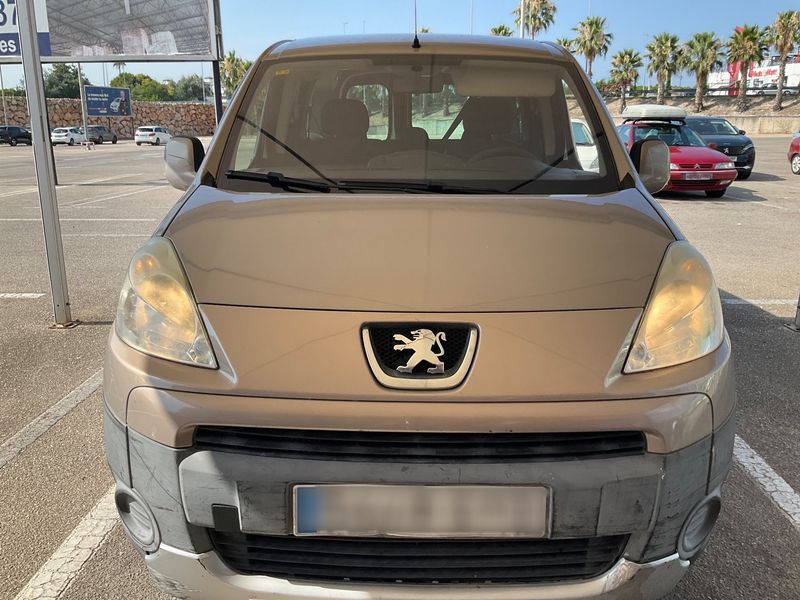 Peugeot Partner 1.6 HDi Premium — zdjęcie 9
