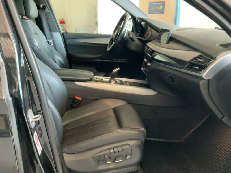 BMW X5 xDrive 30d — zdjęcie 11