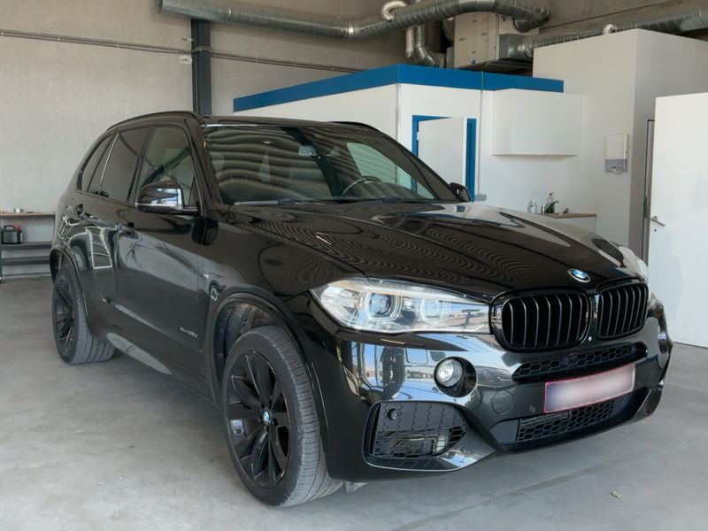 BMW X5 xDrive 30d — zdjęcie 8