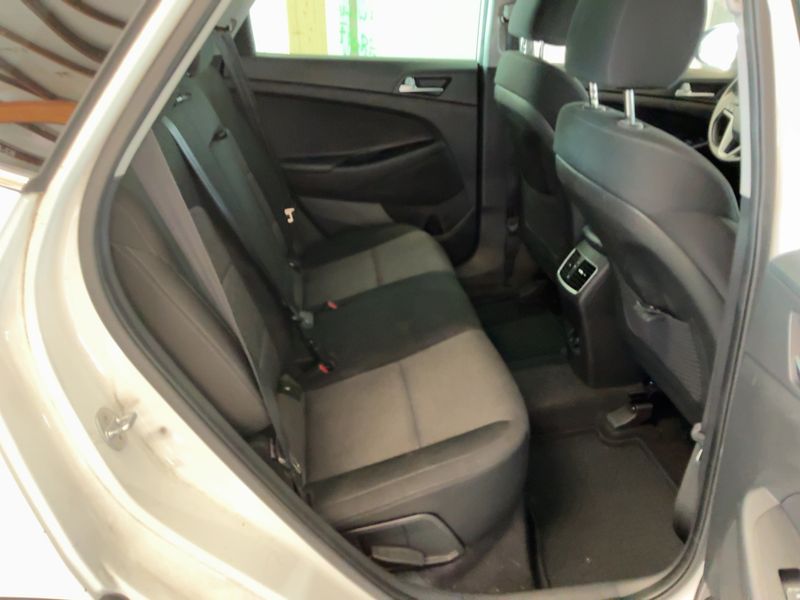Hyundai Tucson 1.6 CRDi Creative 2WD 2019 – снимка 19