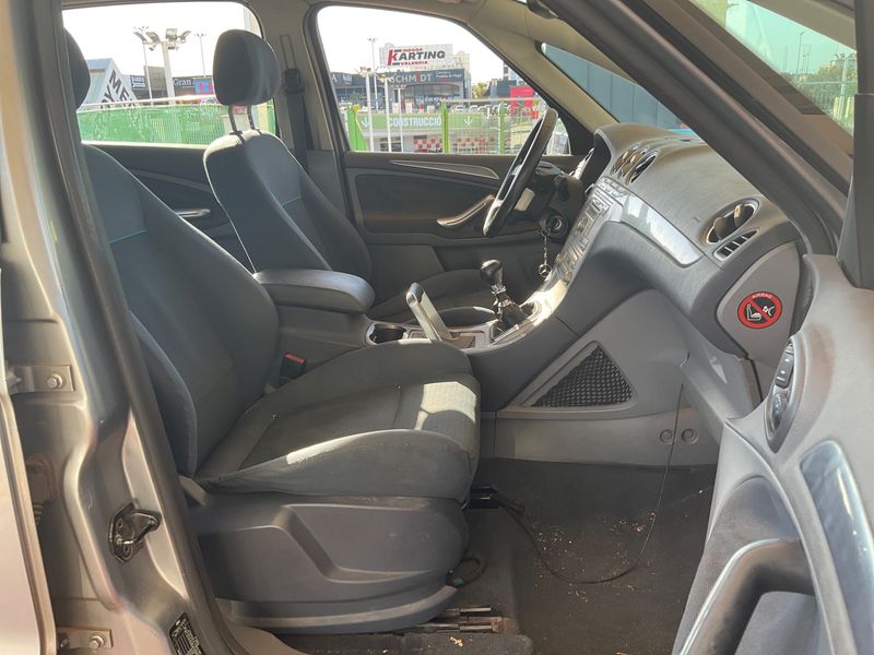 Ford S-Max 2.0 TDCi Trend — zdjęcie 3
