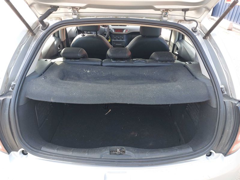 Citroen C3 1.4 HDi Confort 2014 – снимка 9
