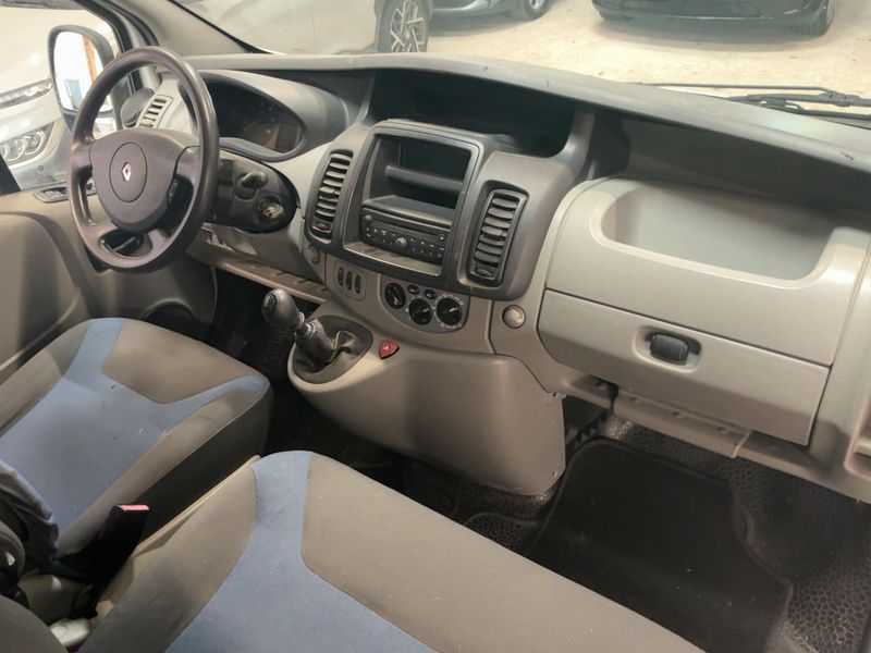 Renault Trafic 2.0 dCi L2H1 1200kg Grand Confort — zdjęcie 12