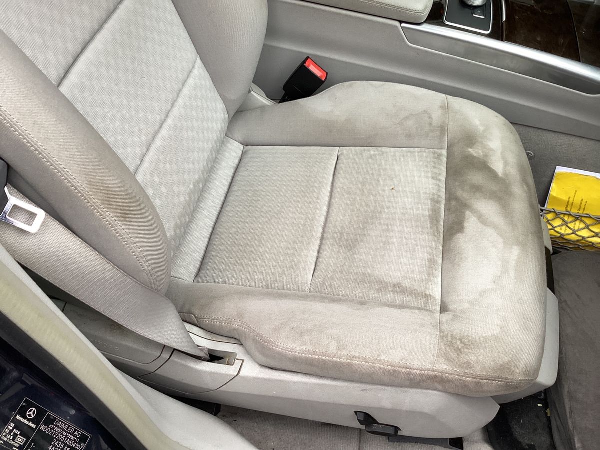 Mercedes-Benz E-Klasse 2012 — photo 31