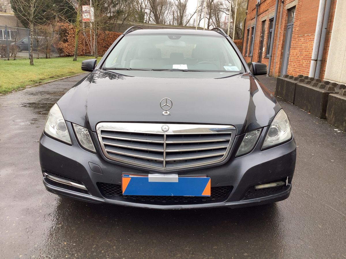 Mercedes-Benz E-Klasse 2012 — photo 15