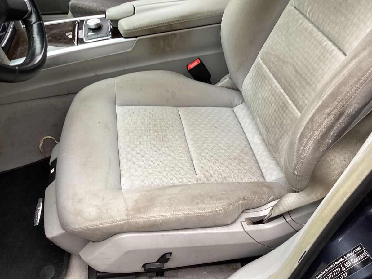 Mercedes-Benz E-Klasse 2012 — photo 41