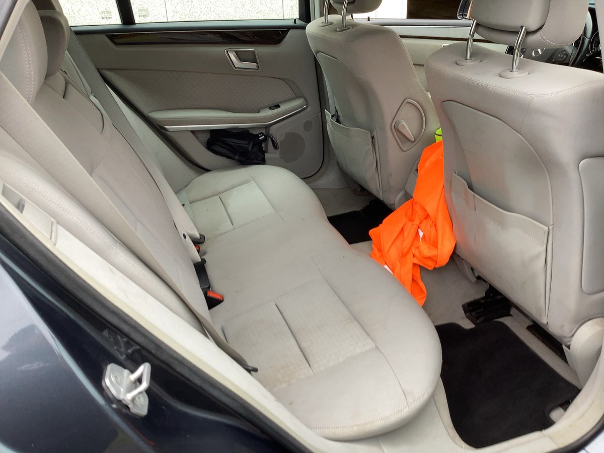 Mercedes-Benz E-Klasse 2012 — photo 20
